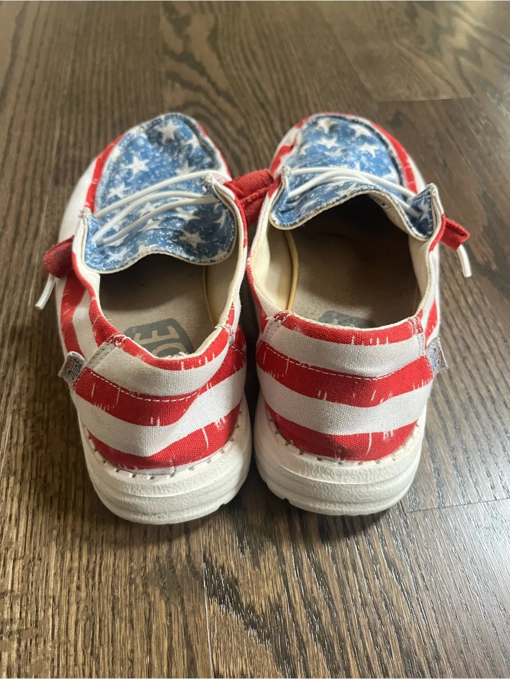 Hey Dude Kids Moccasins in Red, White & Blue Star-Stripe Print kids size 5 USA